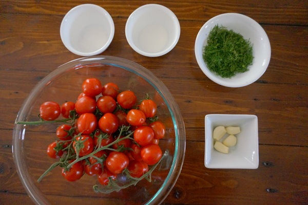 8 рецептов малосольных помидоров Черри быстрого приготовления с чесноком и горьким перцем, правила хранения