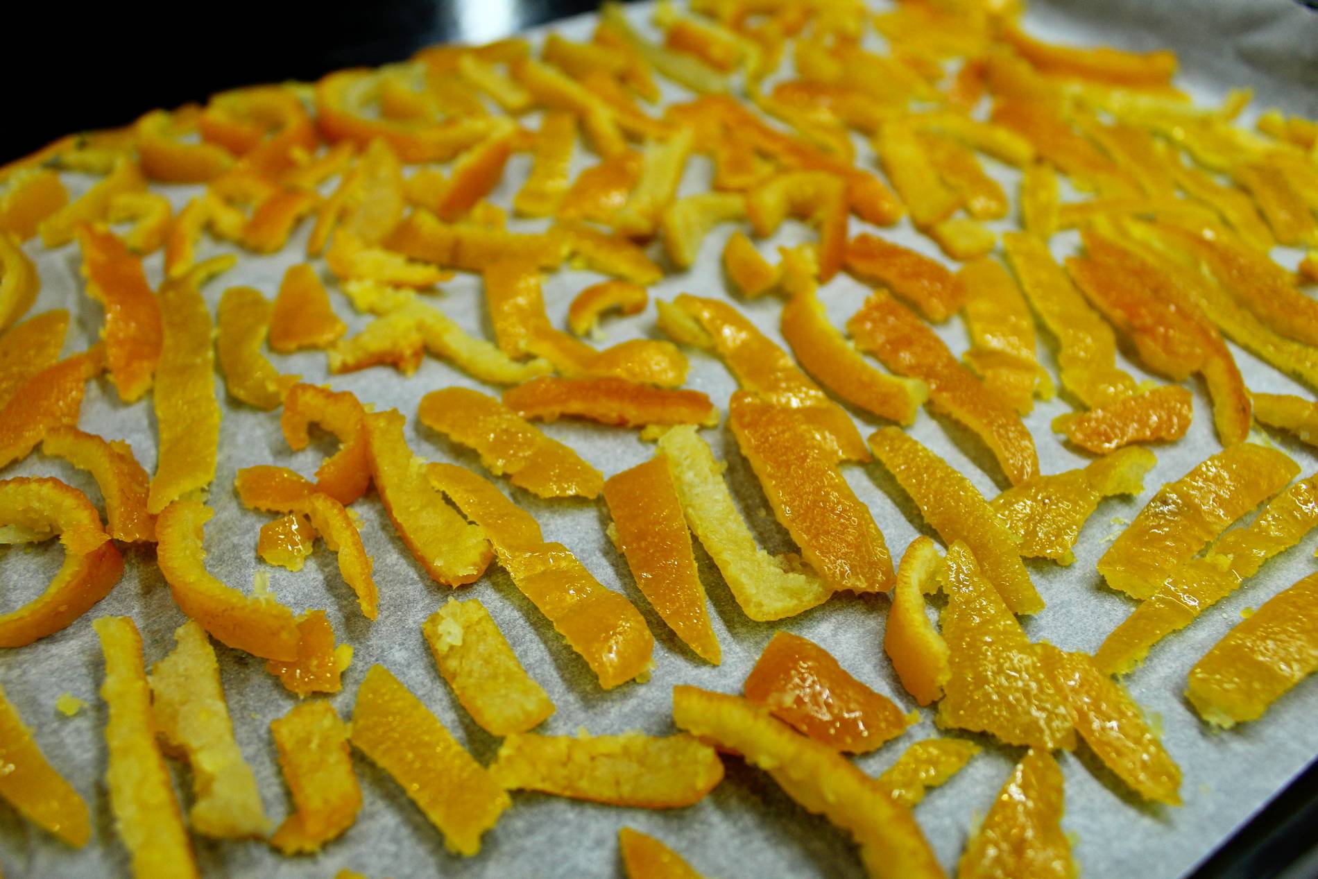 Приготовления цукатов из апельсиновых корок: простые рецепты и приготовление экспресс-методом