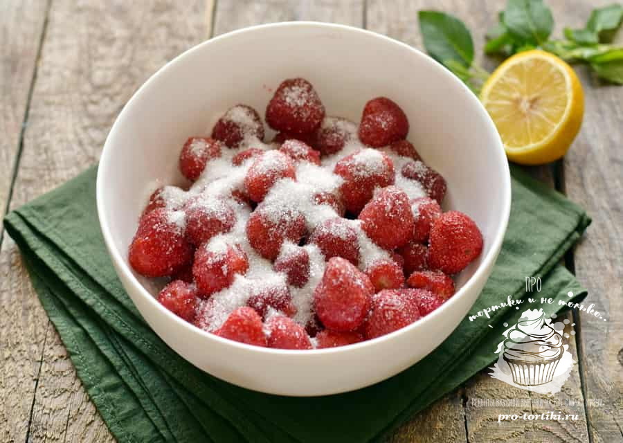 Варенье из луговой клубники: рецепты, как сварить из целых ягод полевой земляники с чашелистниками