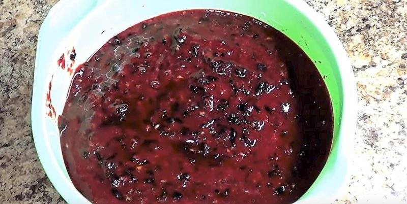 Желе с красной смородиной и желатином: есть ли рецепты приготовления на зиму, можно ли приготовить его без варки, каким простым способом сварить варенье