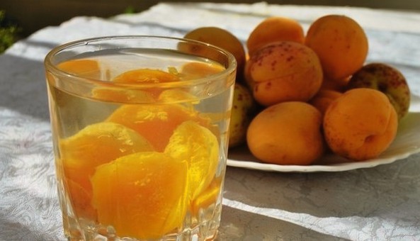 Компот фанта из абрикосов, апельсинов и лимонов — необыкновенное лакомство