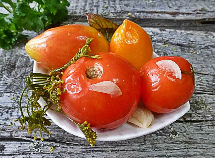 Заготовки на зиму из помидор: «золотые рецепты»