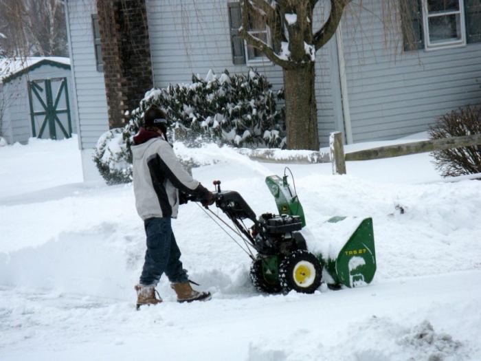 Снегоуборщик своими руками: самодельные машины для чистки снега, видео