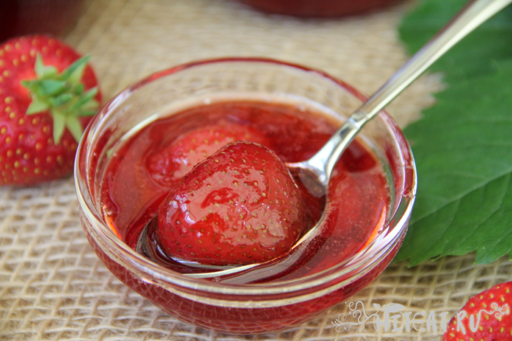 Варенье из «виктории» на зиму: рецепт «пятиминутка» с целыми ягодами с фото