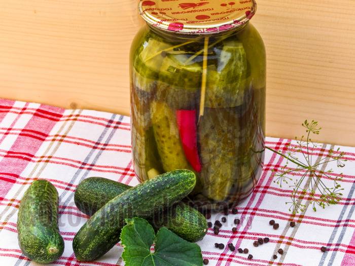 Очень вкусные маринованные огурцы на зиму в банках. 10 лучших рецептов с фото!