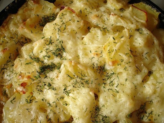 Картошка запеченная в сметане в духовке рецепт с фото пошагово - 1000.menu