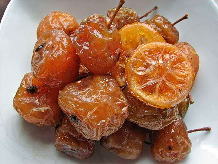 Пошаговые рецепты цукатов в домашних условиях из незрелых и спелых яблок на зиму, с варкой и без
