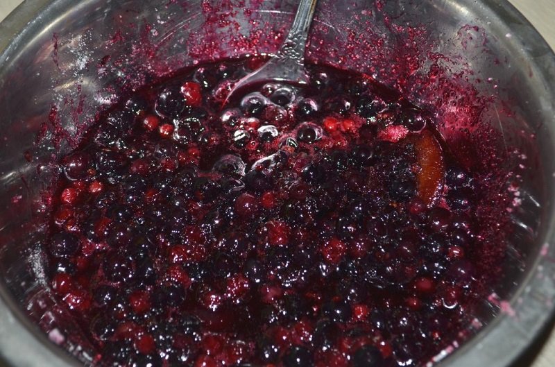 Можно ли варить варенье из замороженных ягод и как это правильно делать?
