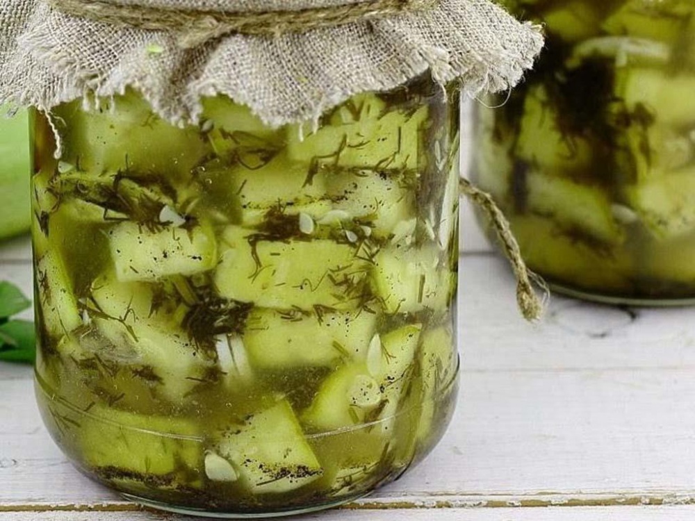 Огурцы с медом на зиму: топ-10 рецептов маринованных заготовок с фото и видео