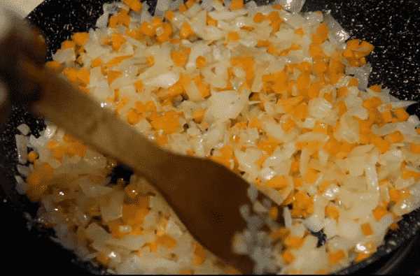 Грибная икра на зиму из вареных грибов — рецепты приготовления через мясорубку с луком