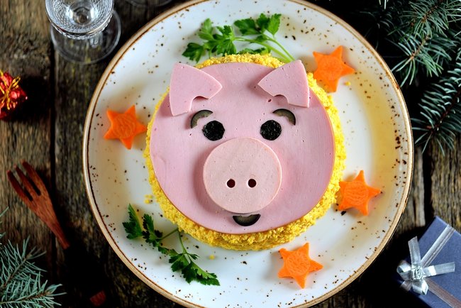 Простые рецепты вкусных блюд на новый 2019 год желтой земляной свиньи