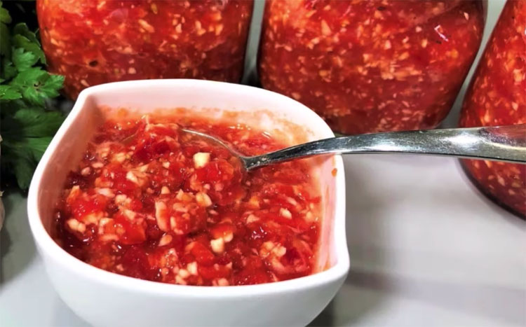 17 вкусных рецептов приготовления на зиму приправы Огонек из помидор