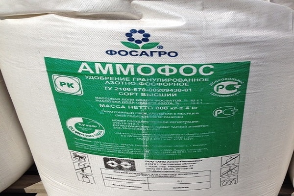 Аммофос — источник важных элементов для почвы и растений