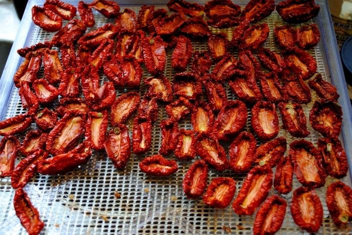 Как приготовить вяленые помидоры в электросушилке для овощей в домашних условиях и хранение
