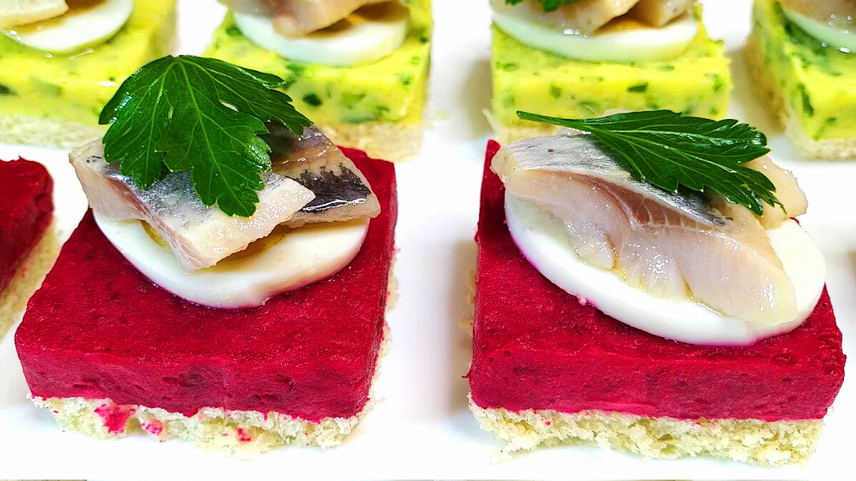 10 аппетитных бутербродов с красной рыбой - лайфхакер