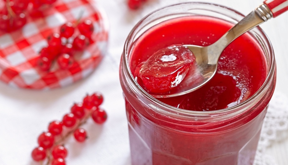 Как правильно сделать вкусное желе из ягод красной смородины: самые простые рецепты на зиму с пошаговыми фото и видео инструкциями