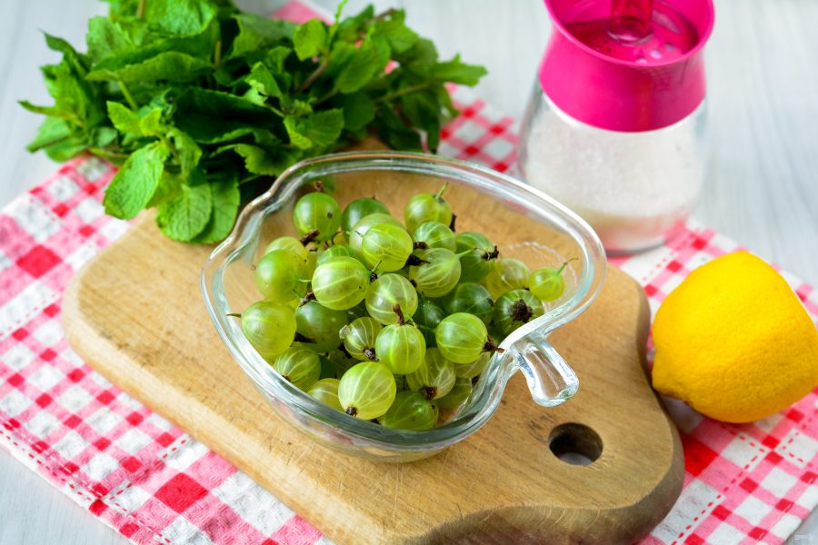 Простые рецепты вкусного компота из вишни на зиму — и 3-литровой банки будет мало