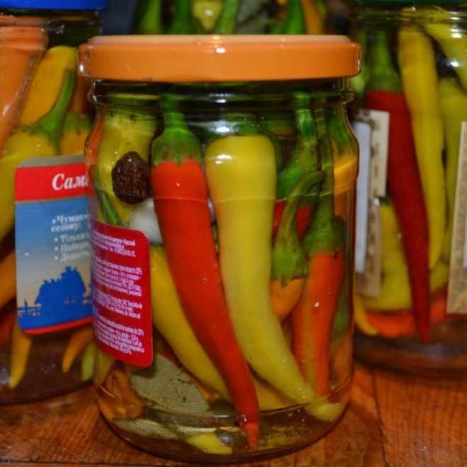 Маринованный жгучий перец на зиму: простой рецепт