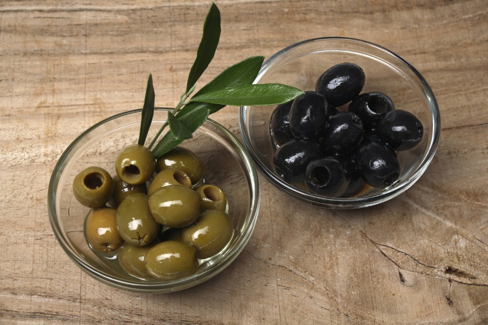 Маслины и оливки – основные отличия, польза и вред