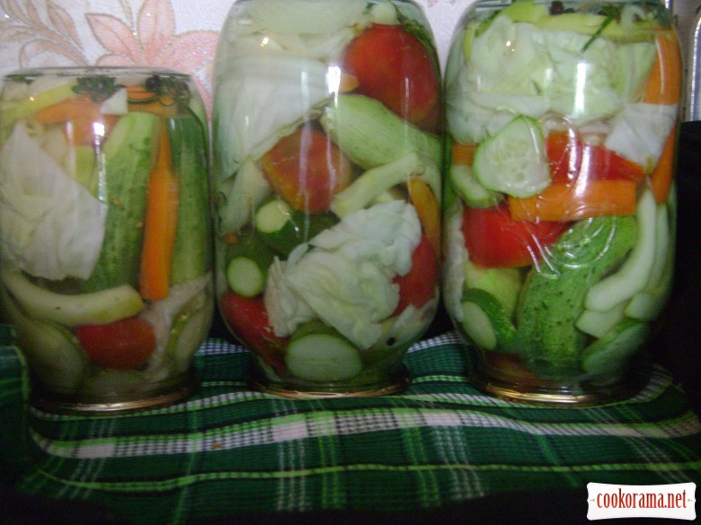 Салат огород на зиму - овощное ассорти из самых вкусных и свежих овощей: рецепт с фото и видео