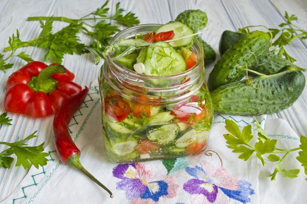 Зимний салат из огурцов - простые рецепты заготовок на зиму