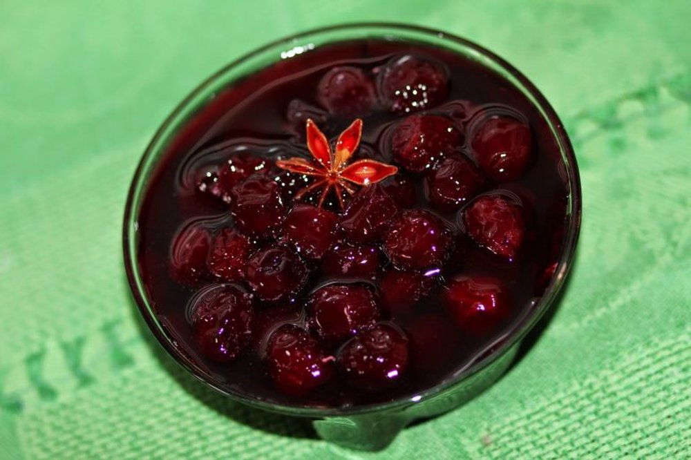 Варенье из вишни – минимум мороки, максимум удовольствия и пользы