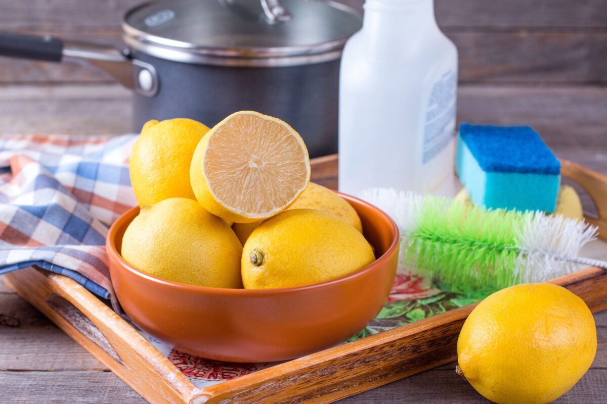 Целые, резаные, с добавками и без: лучшие «рецепты» длительного хранения лимонов дома