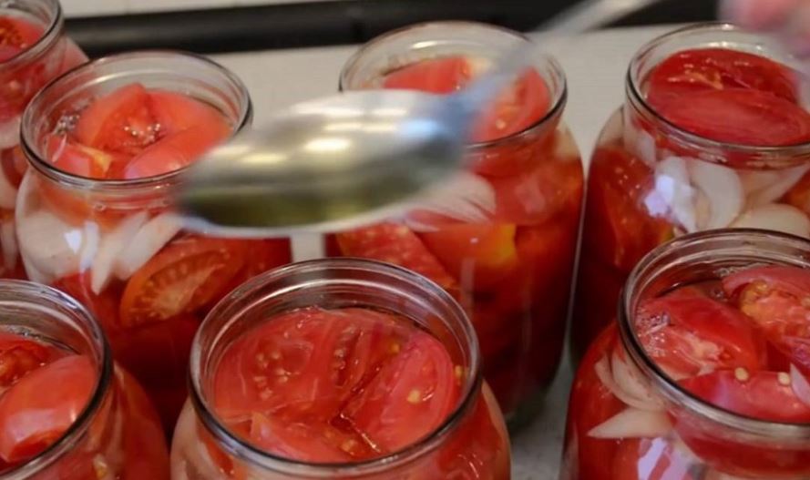Самые вкусные салаты из помидор на зиму, лучшие рецепты пошагово с фото (топ 7) — wowcook.net