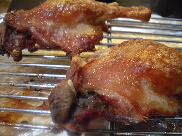 Как приготовить индоутку в духовке, чтобы мясо было мягким и сочным: рецепты с фото пошагово (видео)