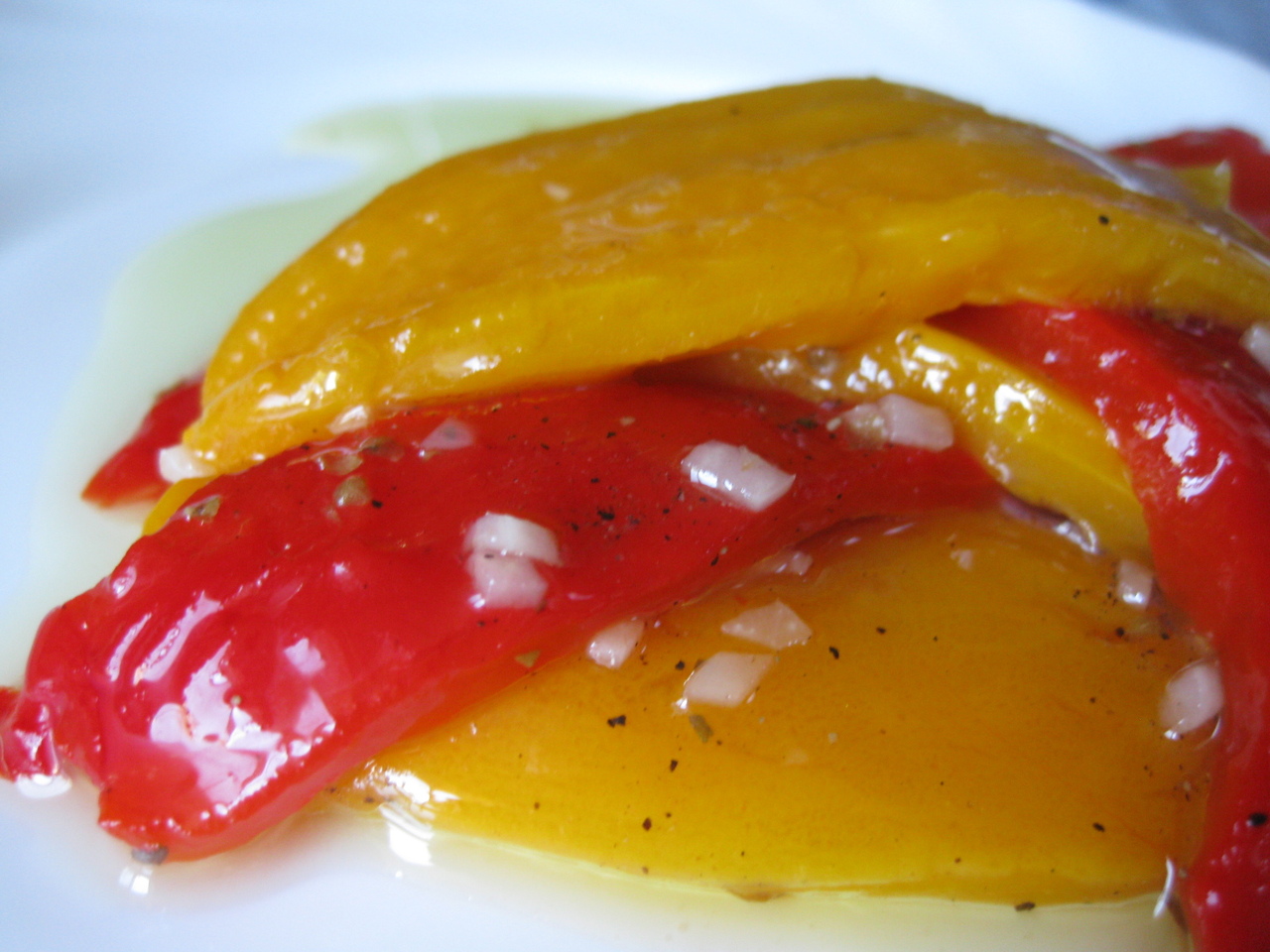 Маринованный острый перец на зиму пальчики оближешь — 5 рецептов горького стручкового перца