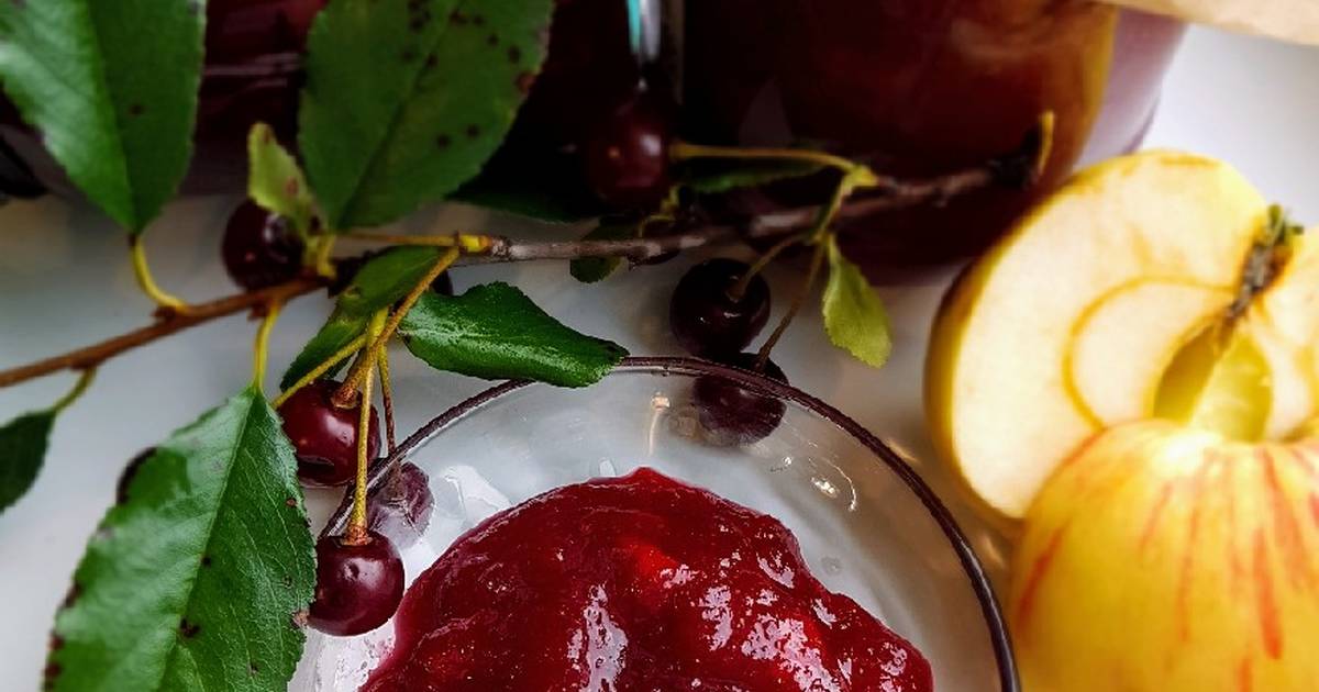 Необычные и вкусные заготовки из вишни на зиму: рецепты сока, компота, джема, ликера