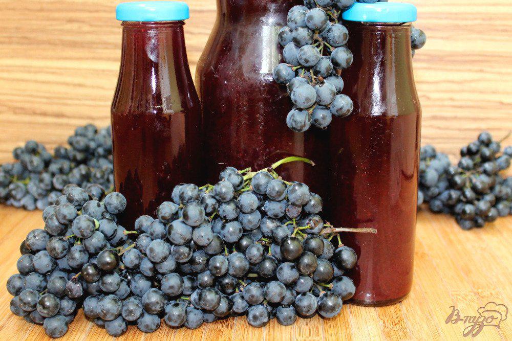 Рецепт вина из виноградного сока. Grape сок виноградный. Виноградный сок на зиму. Виноград черный.