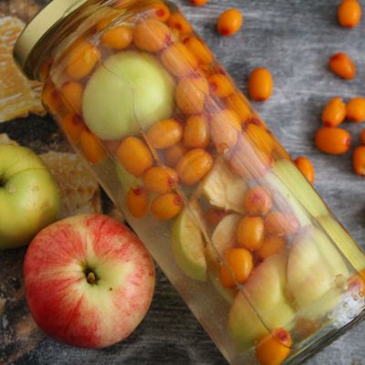 Компот из облепихи и яблок: топ 4 рецепта приготовления на зиму в домашних условиях